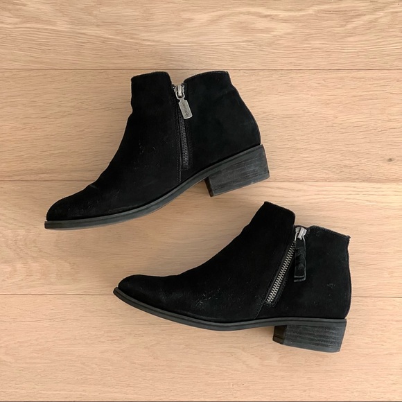 Blondo Waterproof Ankle Bootie - Black - Size 7M - Picture 2 of 16